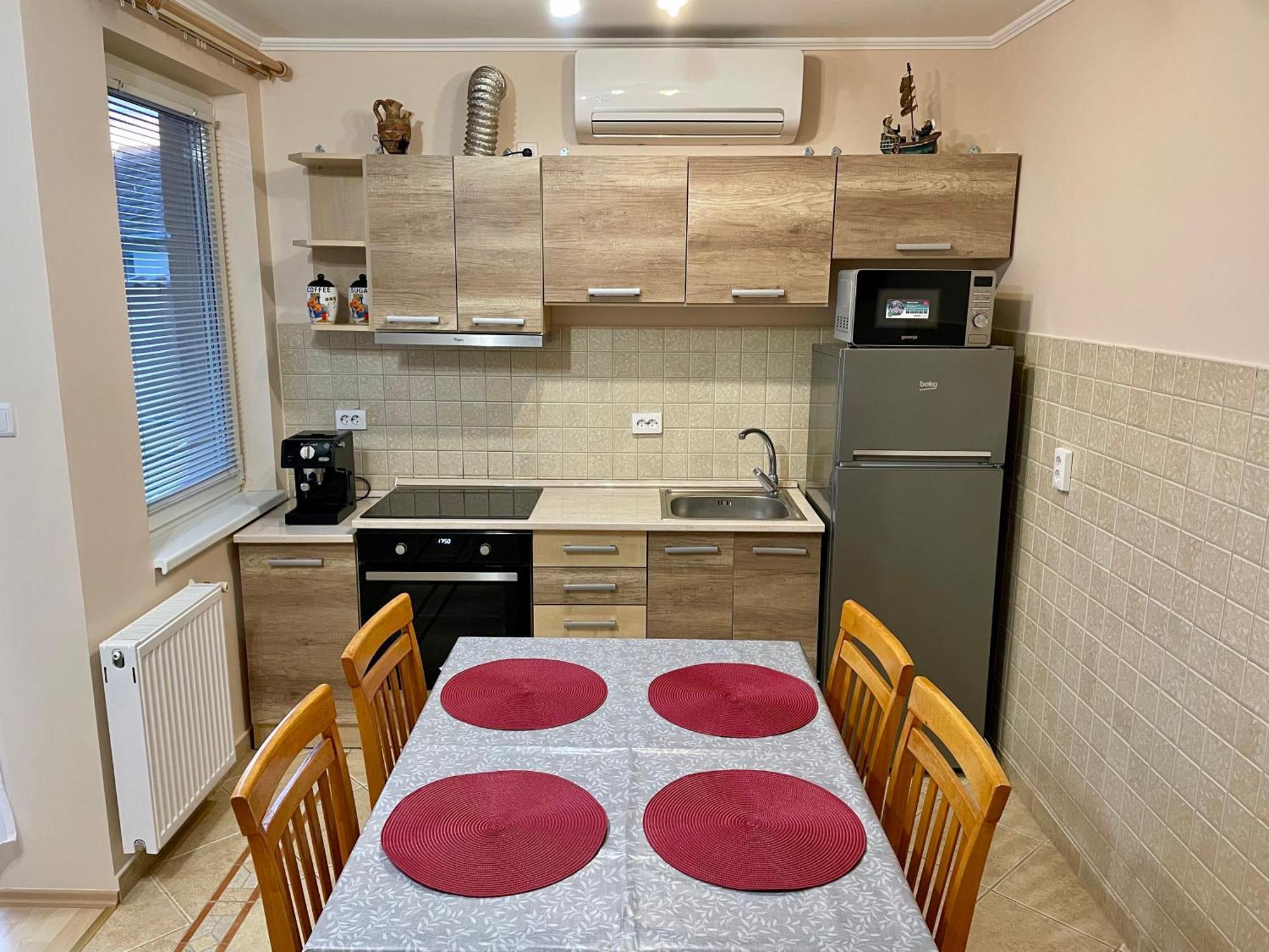 Marta Apartman Hajdúszoboszló 外观 照片